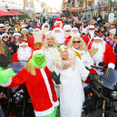 Weihnachtsmänner auf Harleys_2025_04